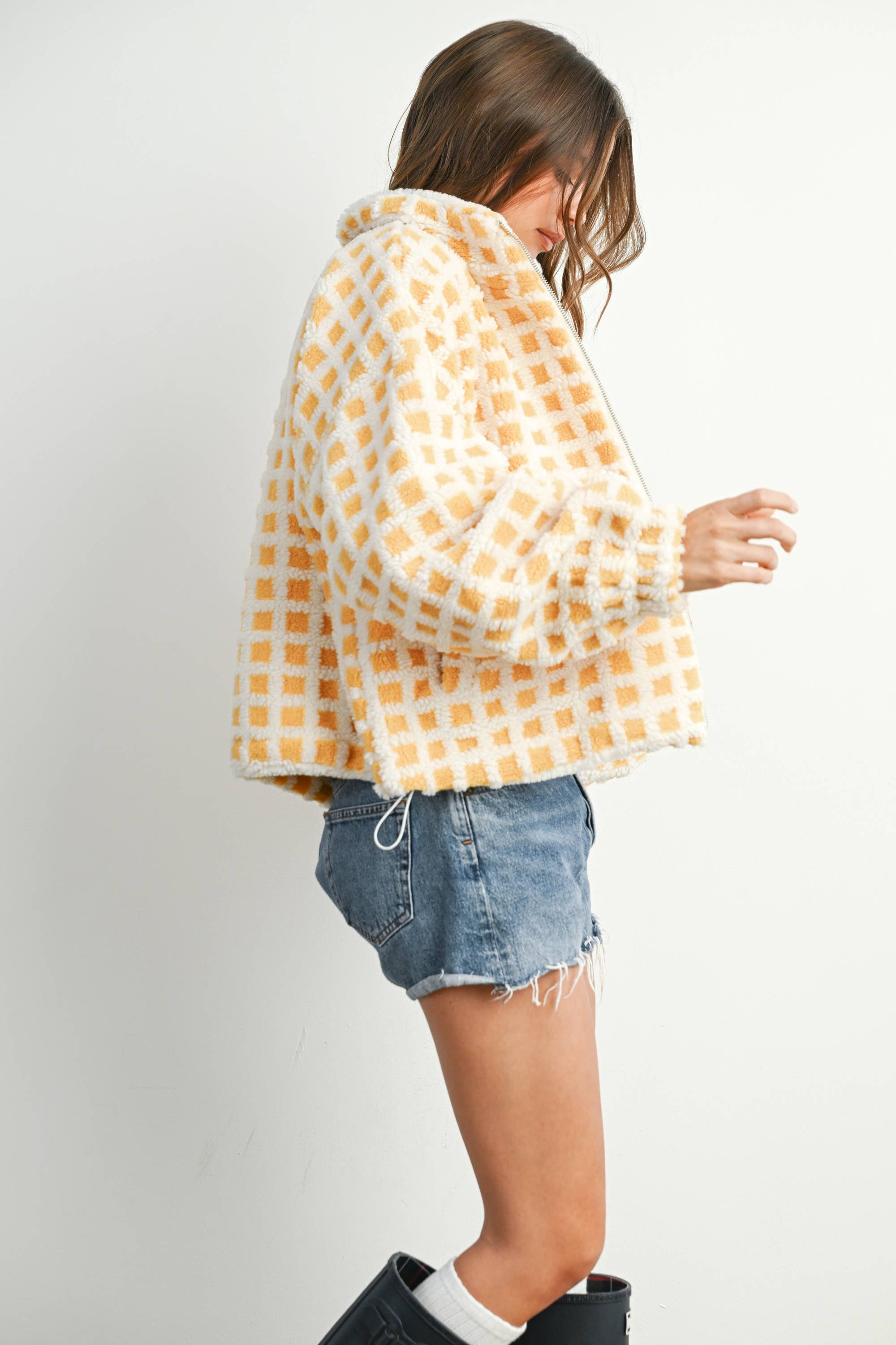 Coastal Checker Teddy  Jacket:: IVORY MULTI