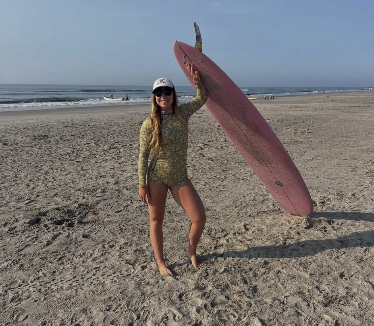 Golden Mrs Roper surf